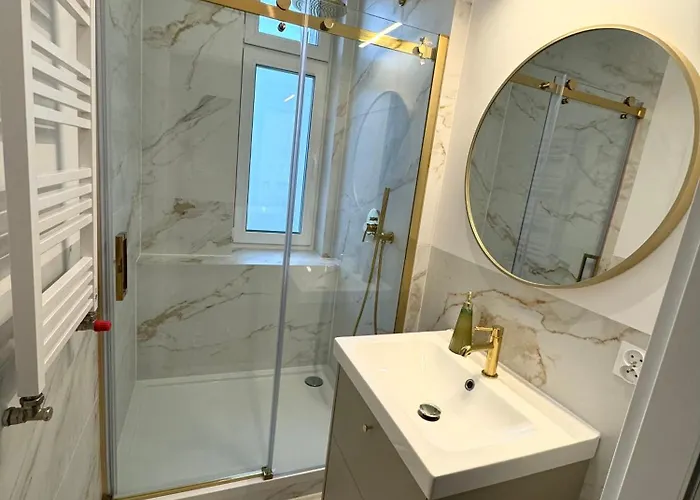 Sailor By Marina Old Town For 8 People, Free Parking! *