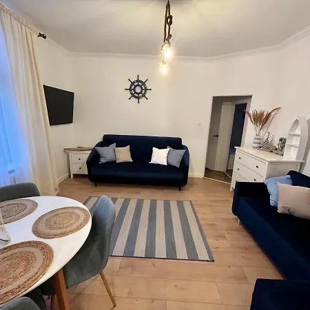 Sailor By Marina Old Town For 8 People, Free Parking! *